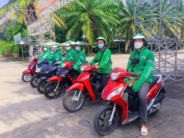 XE ÔM GRAB VĨNH TÂN TÂN UYÊN